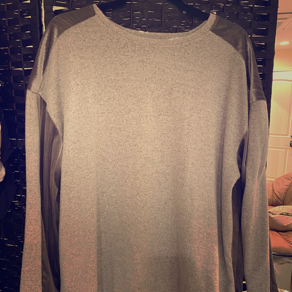Reduced 👇🏼✌🏼Soft Gray/Silver sweater